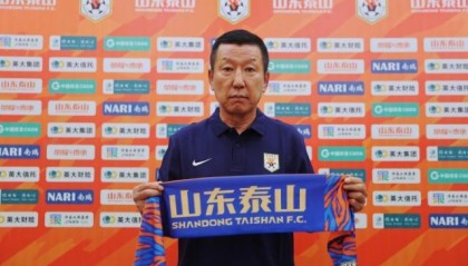 乐鱼体育官网登录-【揭秘】崔康熙闪电回归中超幕后 力压韩日联赛外教