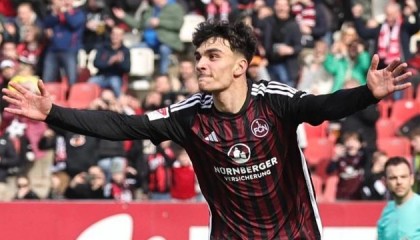 失去德乙“妖童”乌尊后，德国能保住帕夫洛维奇吗？