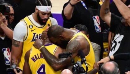 乐鱼体育网址-【人物】末节天降神兵！朗尼·沃克抒写动人体育故事